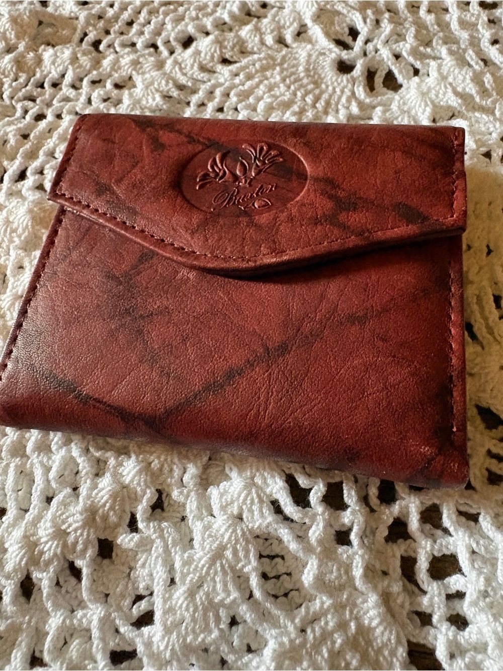Vintage Buxton Red Leatherette Women's Wallet